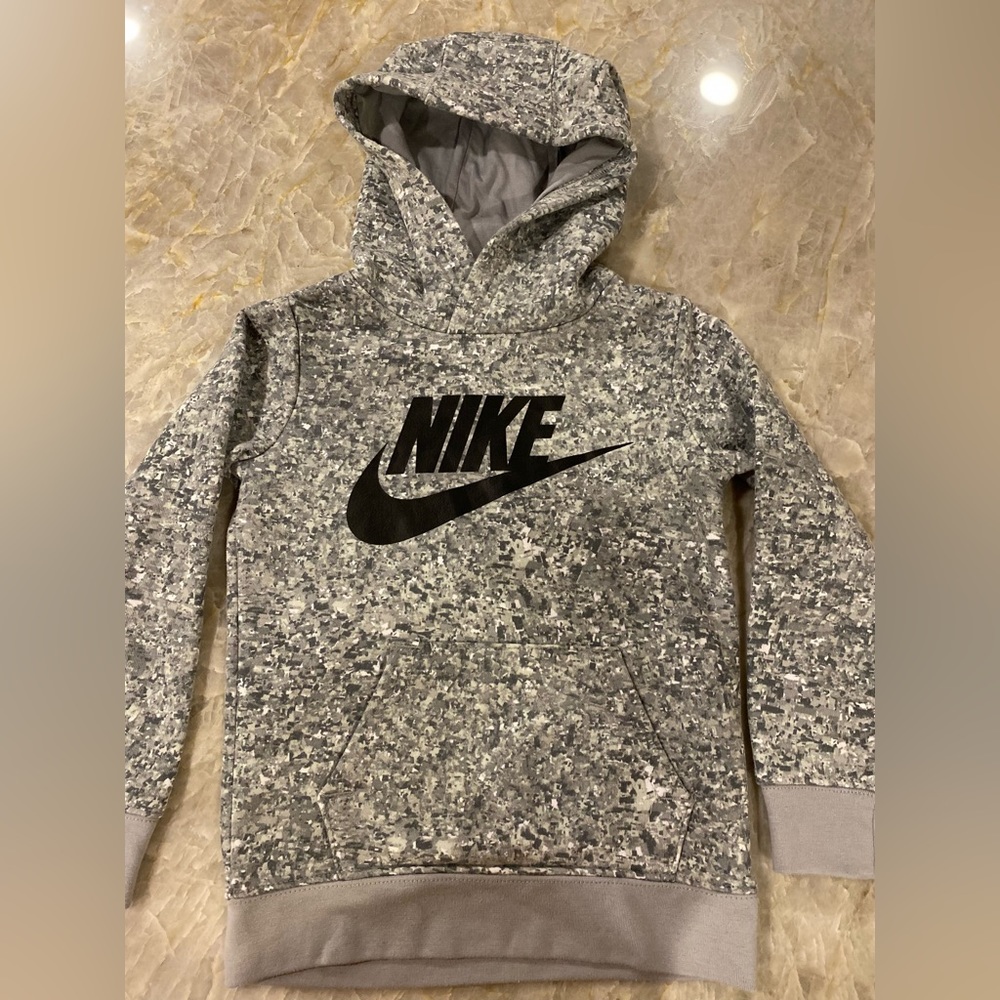 Nike Boys Kids Gray Camo Hoodie Sweatshirt Size 3-4 years